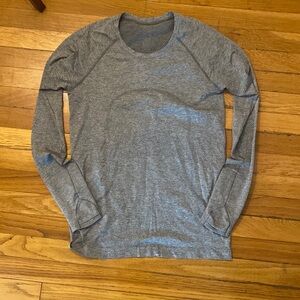 Grey lululemon swiftly